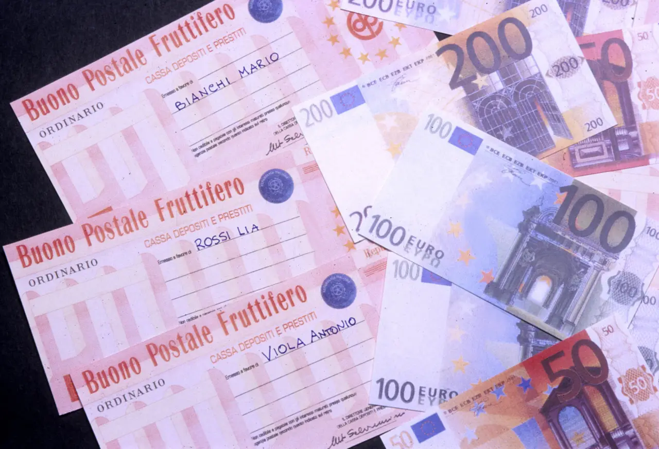 Risparmia di più: quali sono oggi i buoni con i tassi di interesse più alti disponibili Risparmia di più: quali sono oggi i buoni con i tassi di interesse più alti disponibili