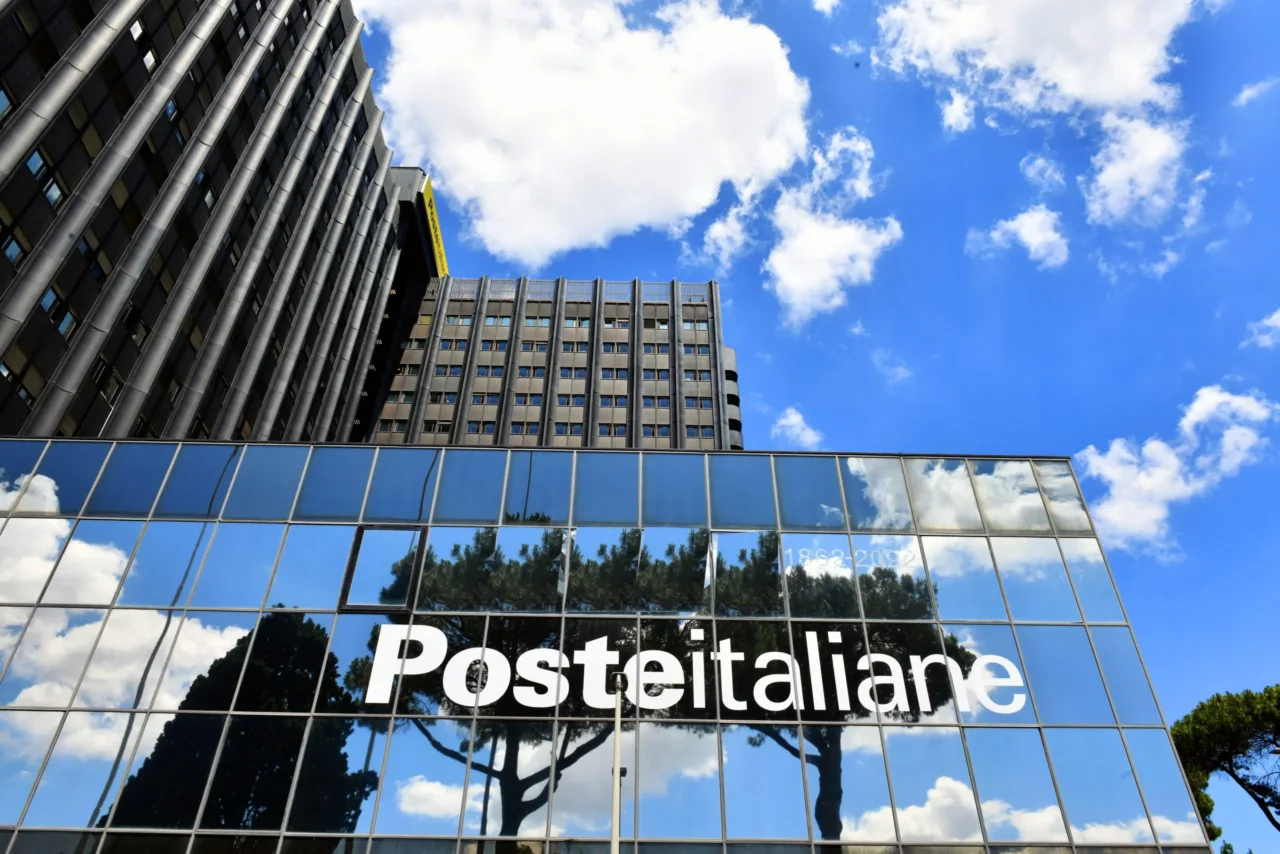 Scegli oggi il miglior investimento postale: più sicurezza per i tuoi risparmi Scegli oggi il miglior investimento postale: più sicurezza per i tuoi risparmi
