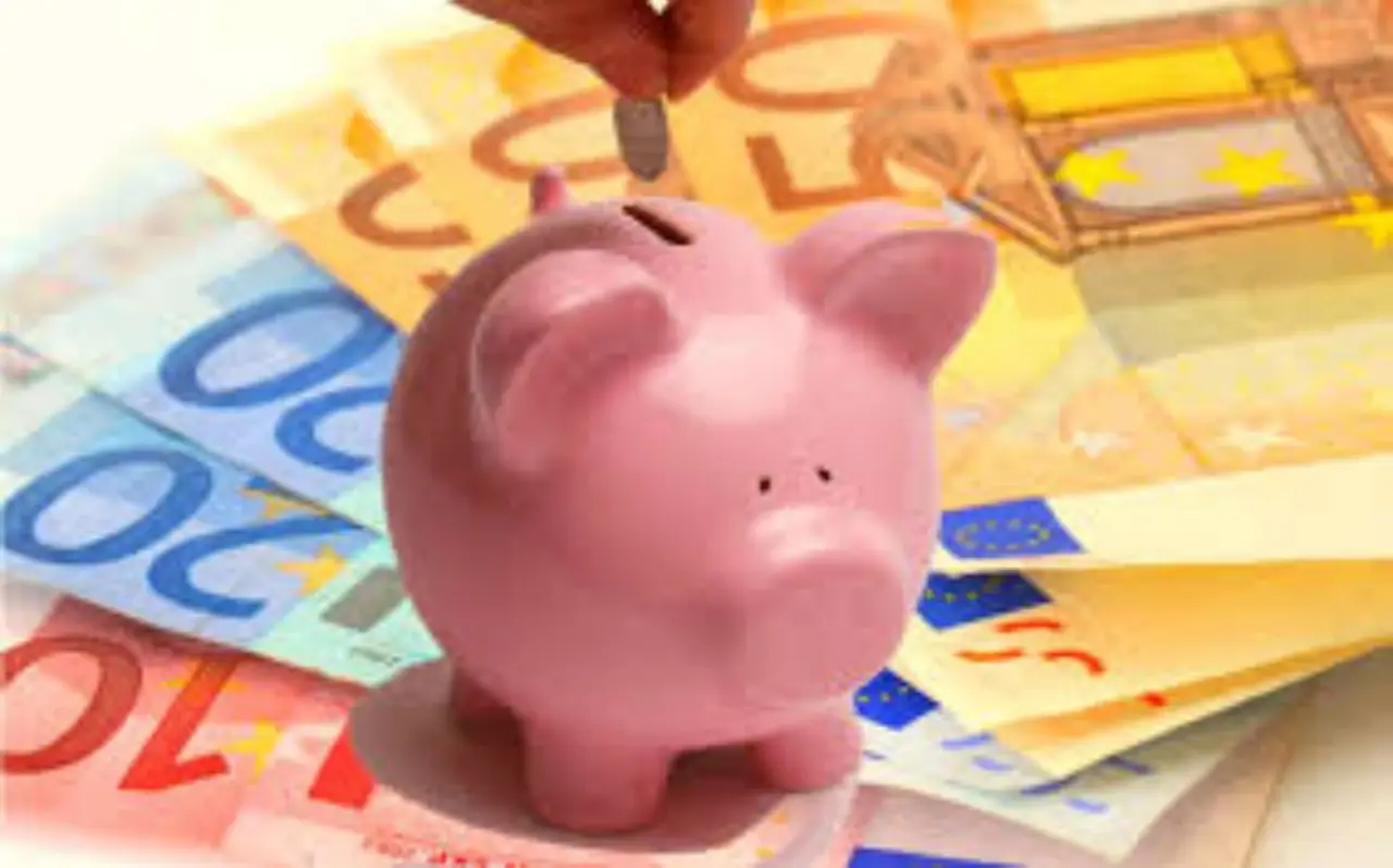 Confronta i titoli di risparmio a breve e lungo termine per pianificare il futuro