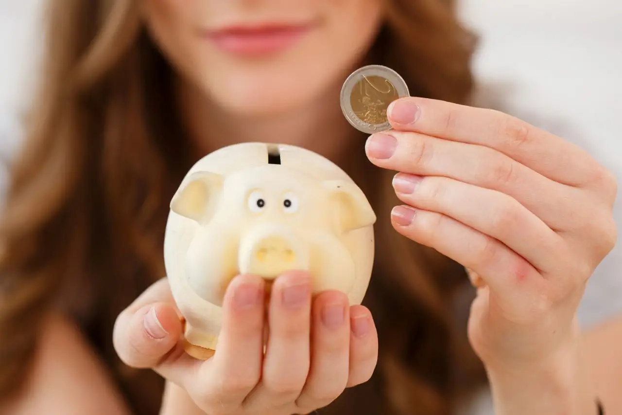 Confronta i titoli di risparmio a breve e lungo termine per pianificare il futuro Confronta i titoli di risparmio a breve e lungo termine per pianificare il futuro