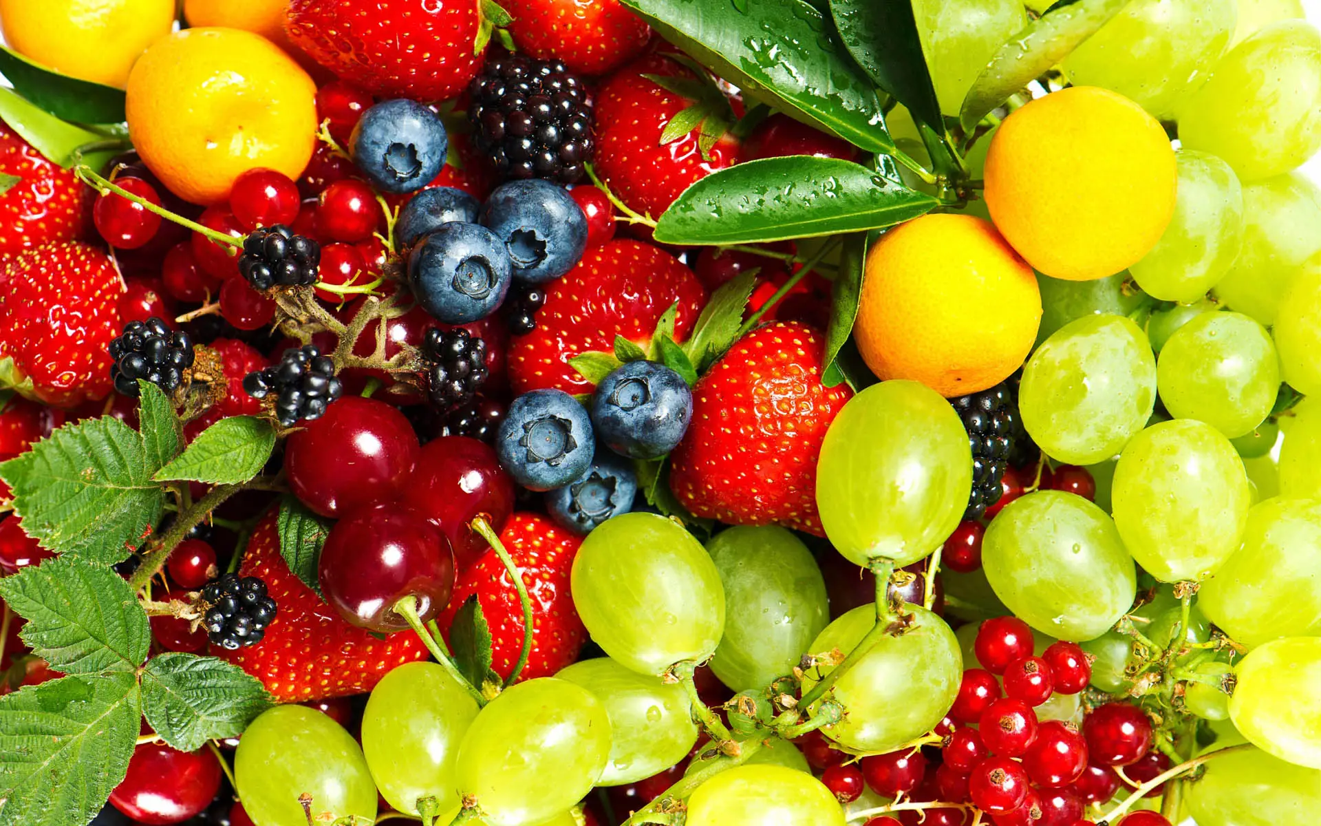 Prova questi frutti di stagione utili contro gonfiore e pesantezza dopo i pasti Prova questi frutti di stagione utili contro gonfiore e pesantezza dopo i pasti