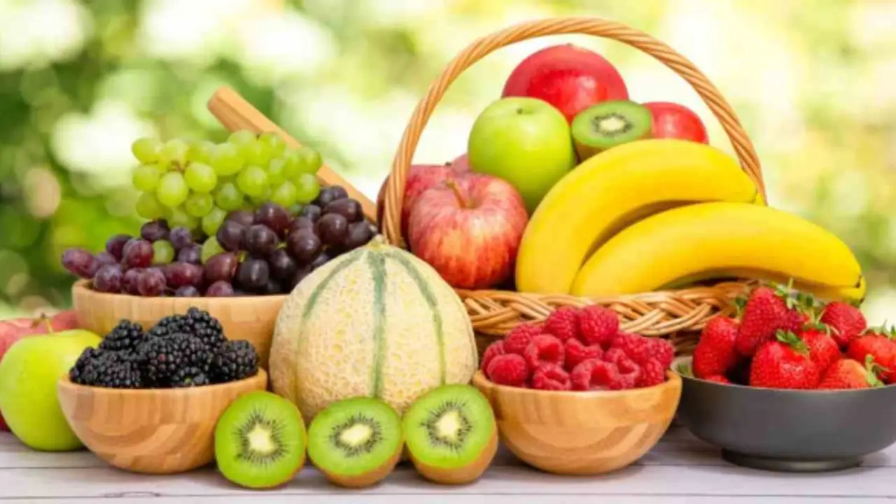 Prova questi frutti di stagione utili contro gonfiore e pesantezza dopo i pasti Prova questi frutti di stagione utili contro gonfiore e pesantezza dopo i pasti