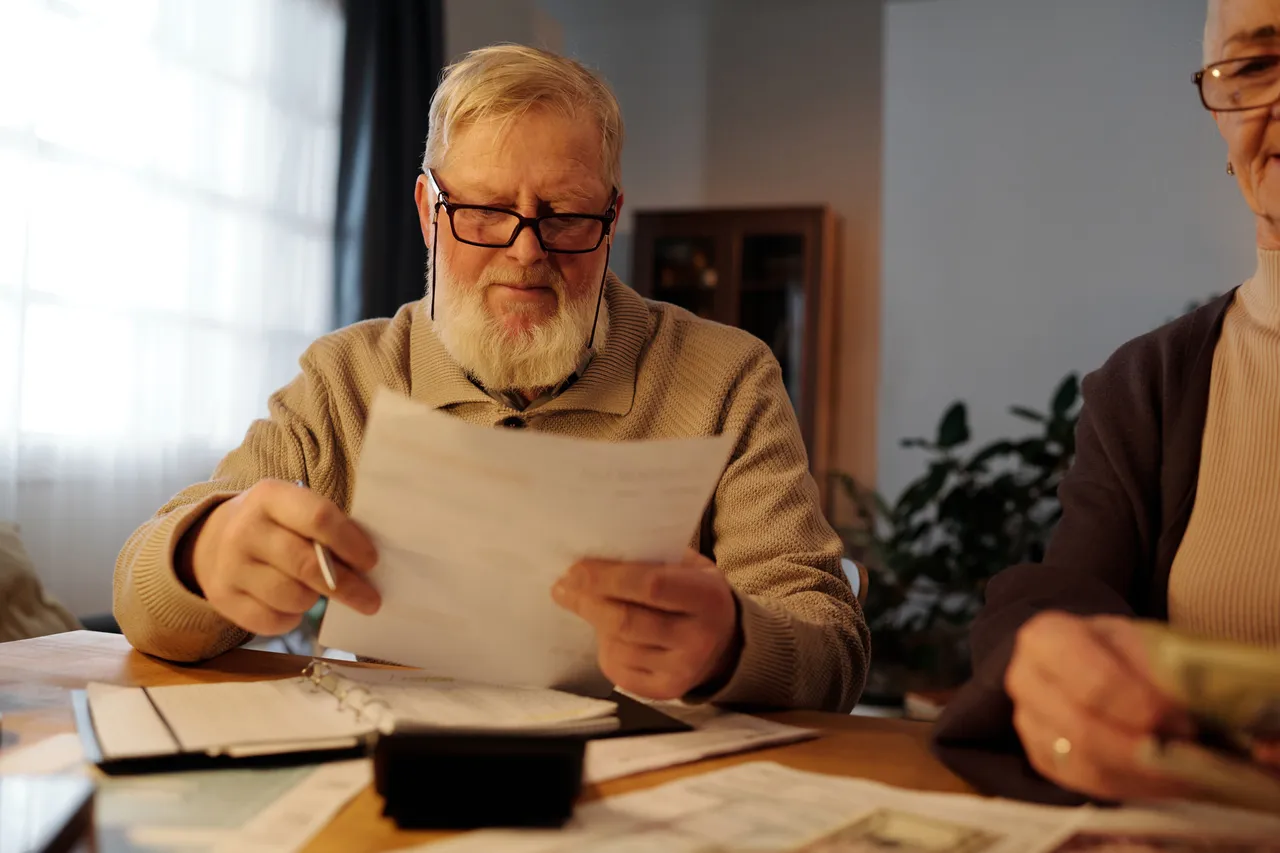 Pensioni: i nuovi requisiti per richiedere aumenti e arretrati, cosa controllare ora Pensioni: i nuovi requisiti per richiedere aumenti e arretrati, cosa controllare ora