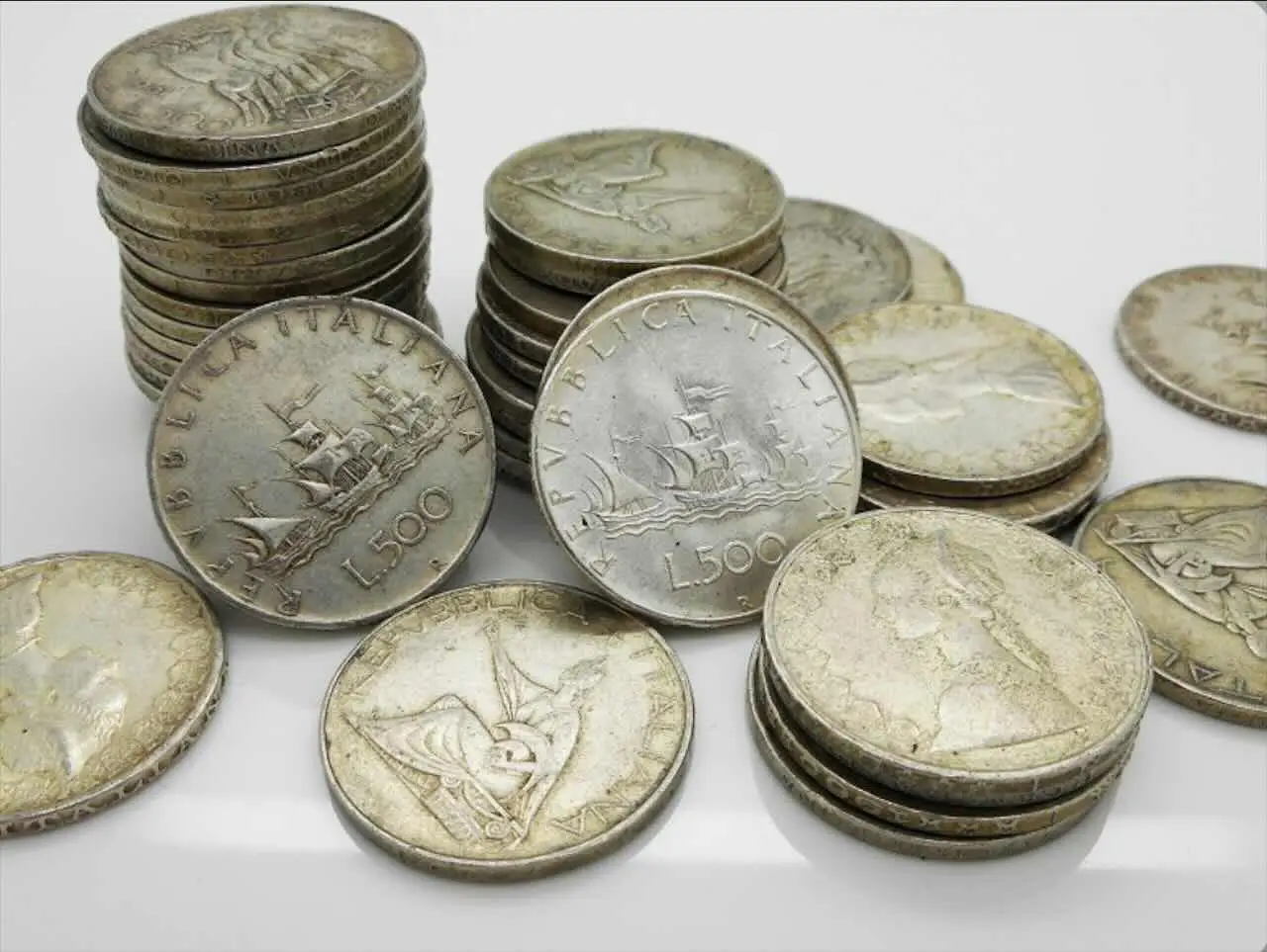 Sterline rare trovate nei vecchi portafogli: il valore aggiornato quest’anno Sterline rare trovate nei vecchi portafogli: il valore aggiornato quest’anno