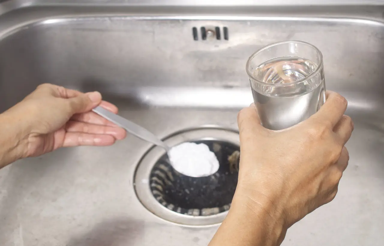 Scopri il metodo naturale per sbloccare lo scarico usando semplici ingredienti Scopri il metodo naturale per sbloccare lo scarico usando semplici ingredienti