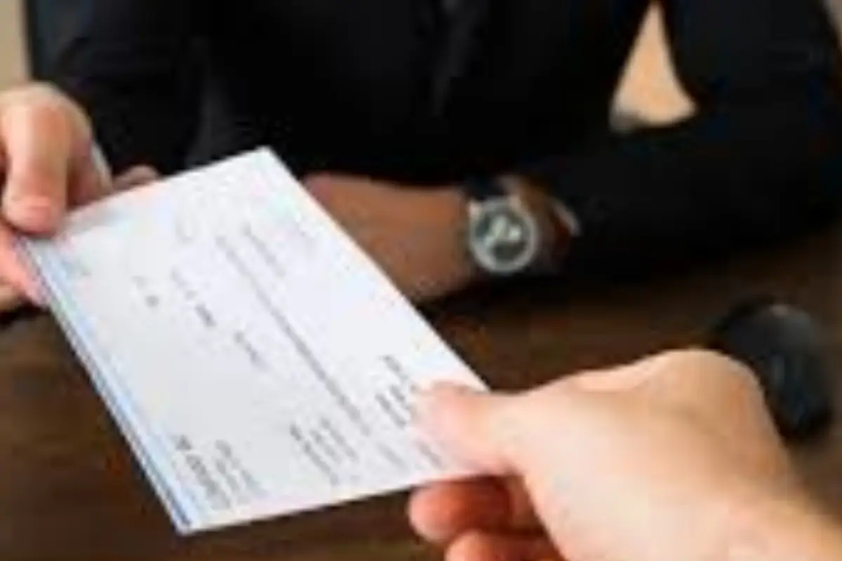 Sai qual è lo stipendio medio netto di un agente di polizia municipale oggi? Sai qual è lo stipendio medio netto di un agente di polizia municipale oggi?